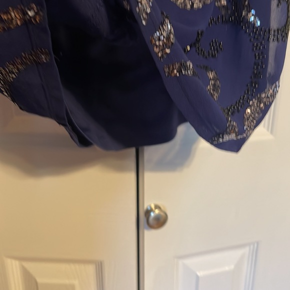 Express sleeveless purple shirt with sequence in size XS - Picture 7 of 8